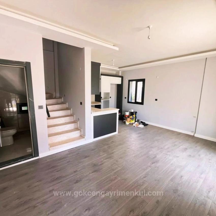 Luxuriöse 3+1-Zimmer-Villa In Ecklage Im Özdere Orta Mahalle Zu Verkaufen, Keine Weiteren Renovierungsarbeiten Erforderlich!