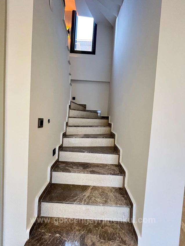 3+1 Villa Mit Fußbodenheizung, 350 Meter Vom Meer Entfernt In Der Region Gümüldür!!