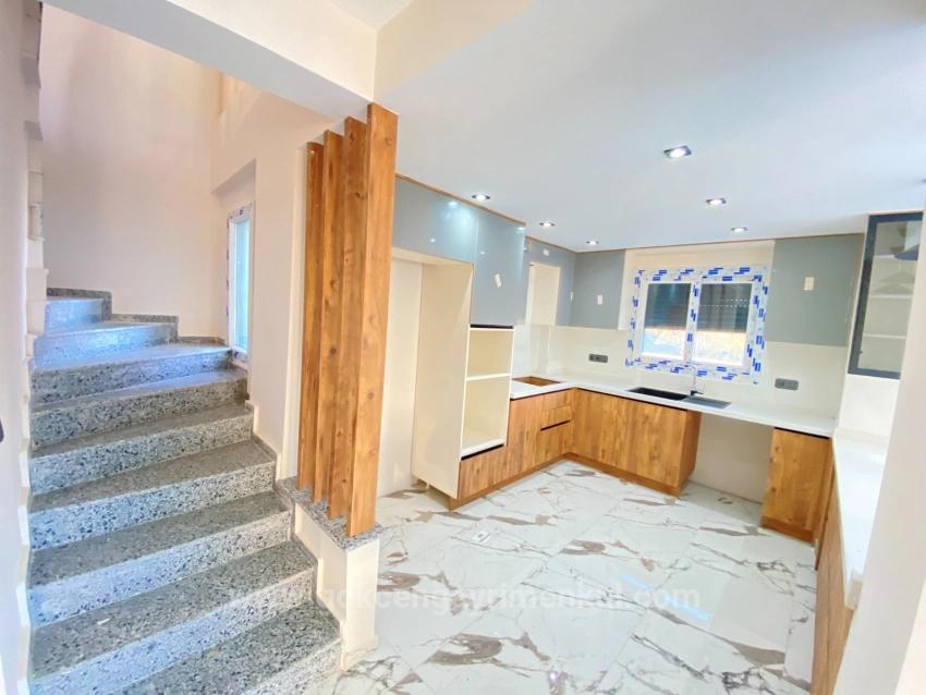 Freistehende 3+1 Villa In Der Region Seferihisar Kavakdere!!!