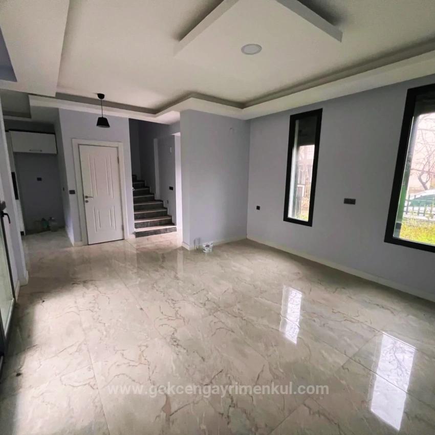 3+1 Freistehende Villa Im Özdere-Ortamahalle-Gebiet, 100 Meter Vom Meer Entfernt!!!!