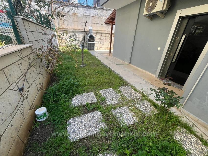 3+1 Villa Im Zentrum Von Özdere Ortamahalle!!!