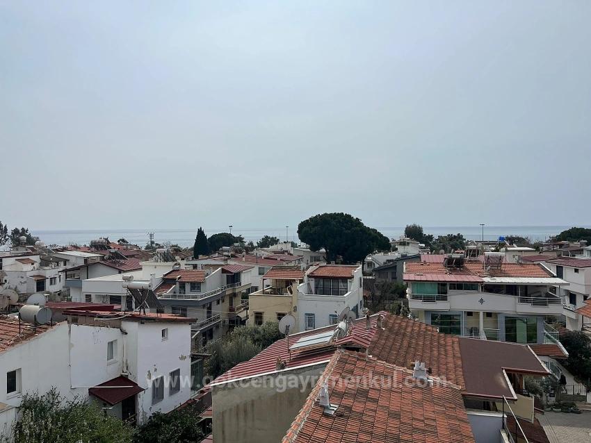 3+1 Maisonette-Wohnung Im Özdere-Ortamahalle-Gebiet, 100 Meter Vom Meer Entfernt!!!