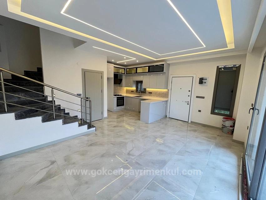 3+1 Villa In Der Gegend Von Özdere Ortamahalle, 300 Meter Vom Meer Entfernt!!!