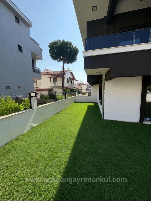 Geräumige 4+1-Villa Zum Verkauf In Der Gegend Von Özdere Çukuraltı 14 Evler!!!!