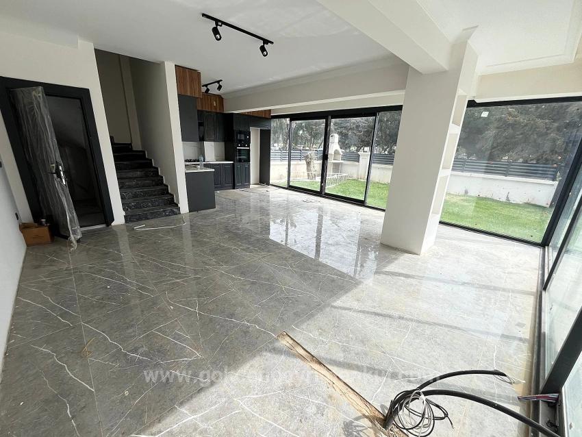 Villa Im Zentrum Von Özdere Ortamahalle, 300 Meter Vom Meer Entfernt!!!!