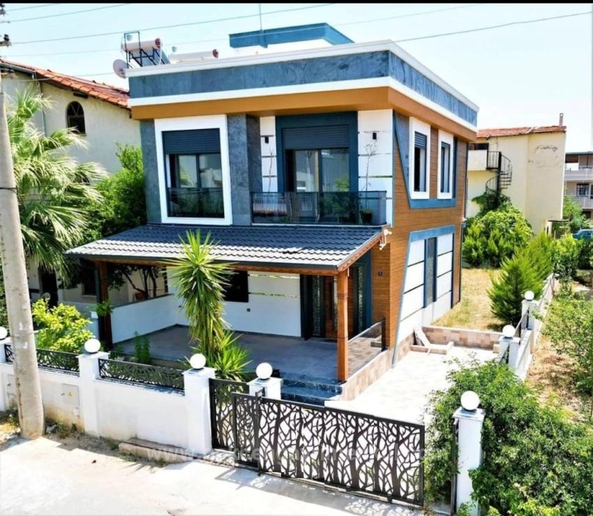 3+1-Zimmer Villa Zu Verkaufen in Payamlı Bz. Seferihisar Doğanbey - 231 m²