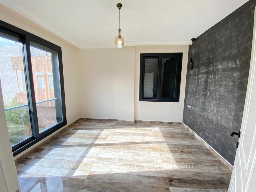 Luxuriöse Freistehende Villa Mit 3+1 Bädern In Doğanbey, Direkt Am Meer, Zu Verkaufen!!!!