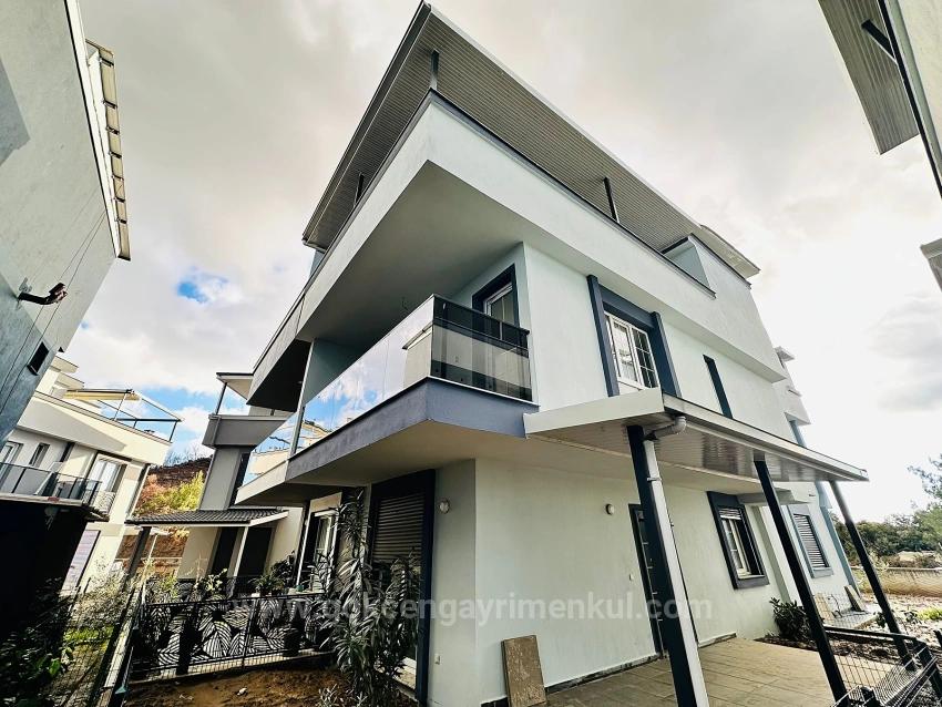 3+1 Villa In Der Region Doğanbey In Seferihisar!!!