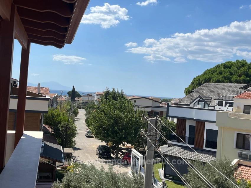 3+1 Villa In Der Gegend Von Özdere Ortamahalle, 300 Meter Vom Meer Entfernt!!!