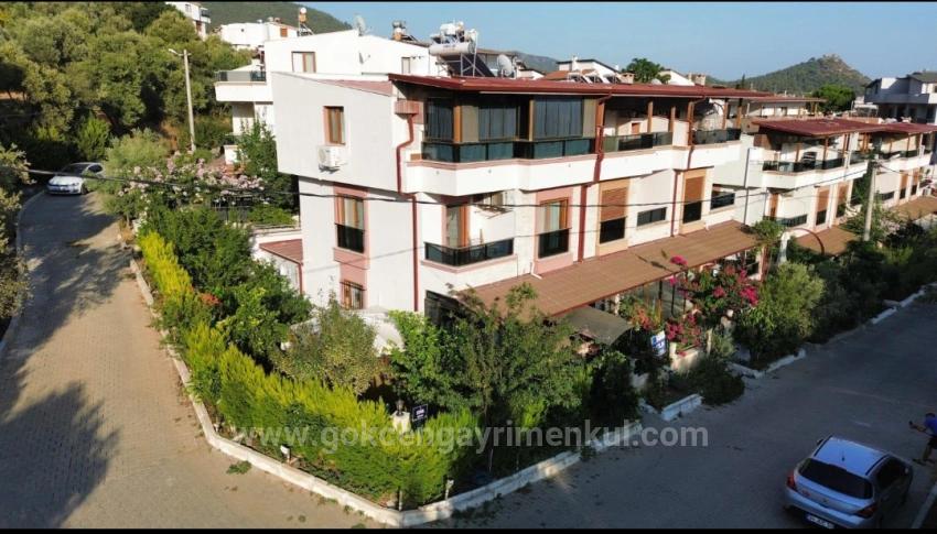 Eckgrundstück 3+1 Villa Im Zentrum Von Özdere Çukuraltı!!