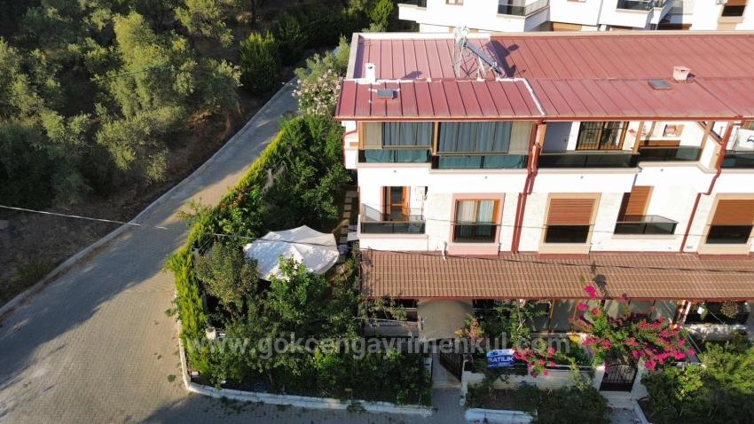 Eckgrundstück 3+1 Villa Im Zentrum Von Özdere Çukuraltı!!