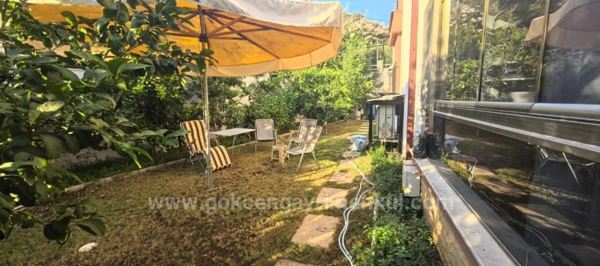 Eckgrundstück 3+1 Villa Im Zentrum Von Özdere Çukuraltı!!