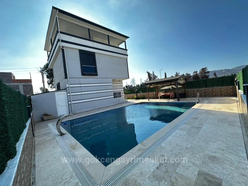 Die Einzige Freistehende Villa Mit Privatem Pool In Der Region Doğanbey In Seferihisar!!!