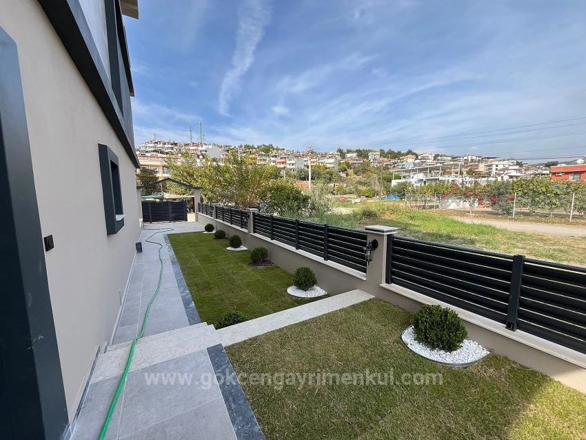 Luxusvilla Mit Parkplatz, 400 Meter Vom Meer Entfernt In Der Region Gümüldür!!!