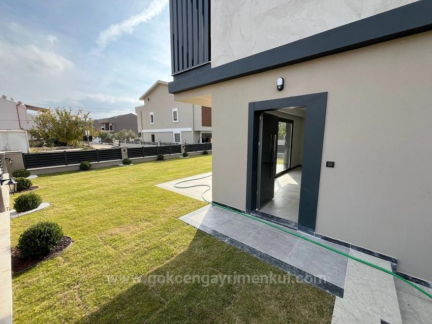 Luxusvilla Mit Parkplatz, 400 Meter Vom Meer Entfernt In Der Region Gümüldür!!!