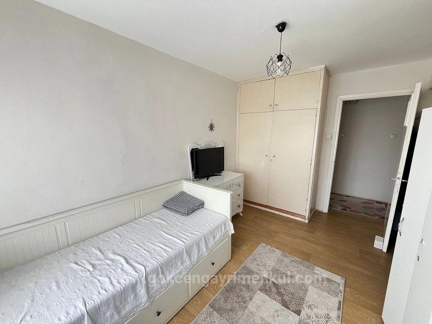 2+1-Zimmer-Wohnung Im Gümüldür-Viertel Zu Verkaufen, Nur 50 Meter Vom Erdgeschoss Entfernt!!!