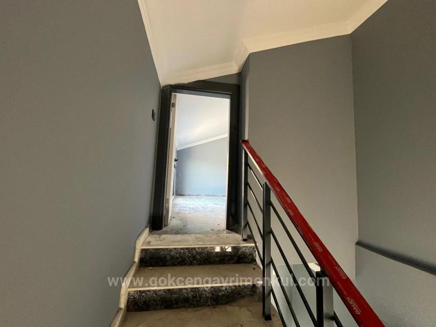 3+1 Villa Mit Garten In Der Gegend Von Özdere Ortamahalle!!!