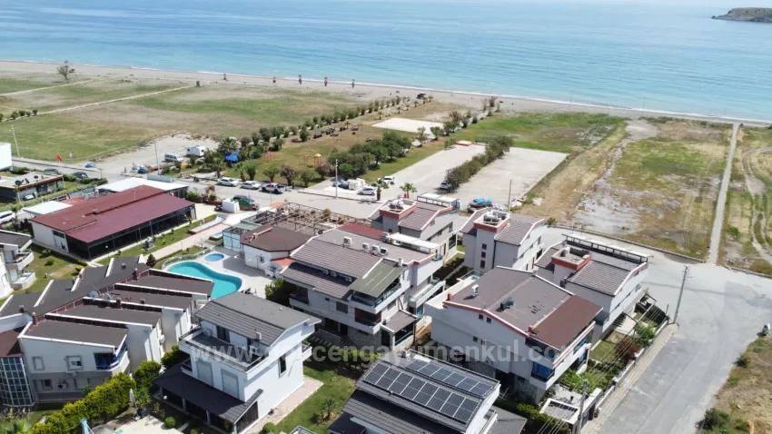 5+1 Villa Direkt Am Meer In Gümüldür!!!