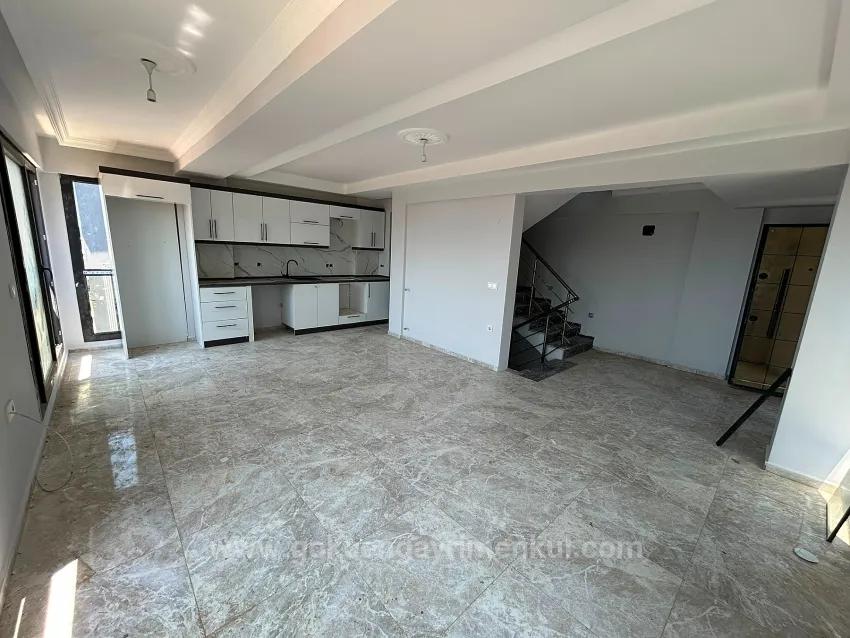 In Özdere Çukuraltın Befindet Sich Eine Villa Mit Voller Meeres- Und Naturaussicht, 3+1 !!!