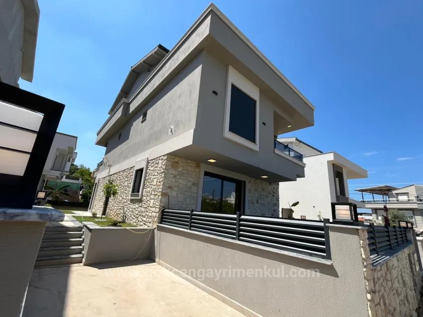 Özdere In Çukuraltın Mit Großem Garten Luxus-Villa!!!