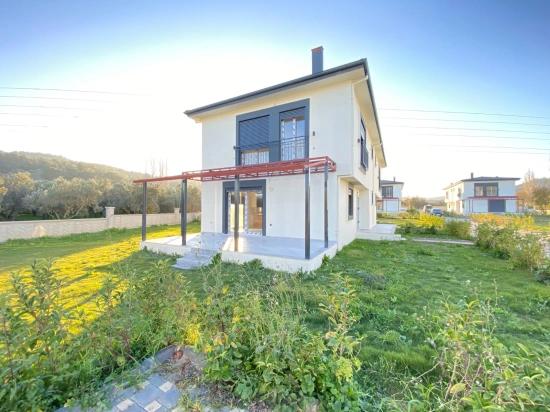 Freistehende 3+1 Villa In Der Region Seferihisar Kavakdere!!!