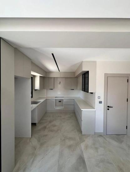 3+1 Villa Mit Großzügigem Garten, 300 Meter Vom Meer Entfernt In Der Region Gümüldür!!!!