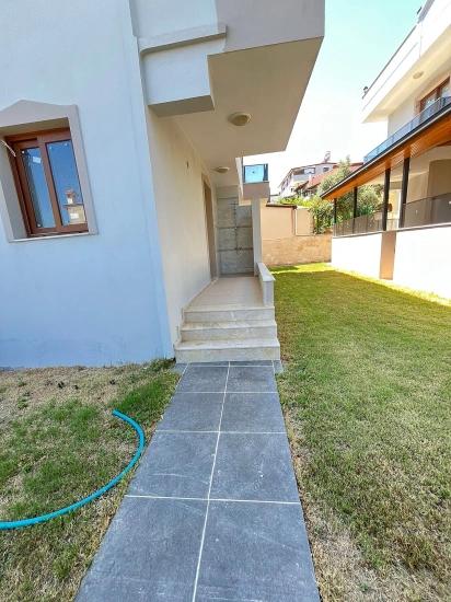 3+1 Villa In Der Region Özdere Çukuraltı, 100 Meter Vom Meer Entfernt!!!