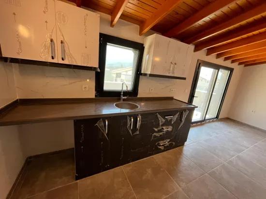 3+1 Villa In Gümüldür, 500 Meter Von De İze Entfernt!!!
