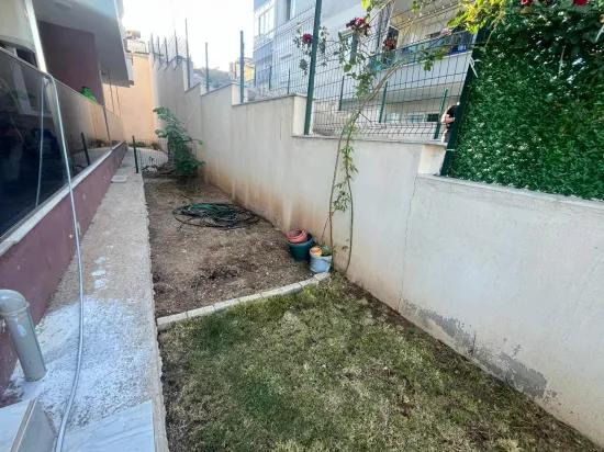 Im Gümüldür Bereich Der Gartenwohnung 2+1 Wohnung!