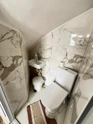 3+1 Maisonette-Wohnung Im Özdere-Ortamahalle-Gebiet, 100 Meter Vom Meer Entfernt!!!