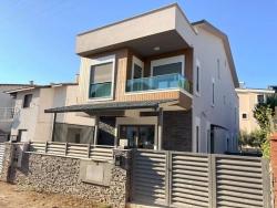 3+1 Villa In Der Region Özdere Çukuraltı, 80 Meter Vom Meer Entfernt!!!