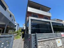 3+1-Zimmer Villa Zu Verkaufen in Çukuraltı Bz. Menderes Özdere - 200 m²