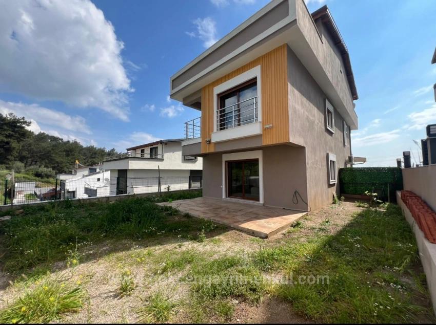Spacious 3+1 Villa In Özdere Çukuraltı Area!!