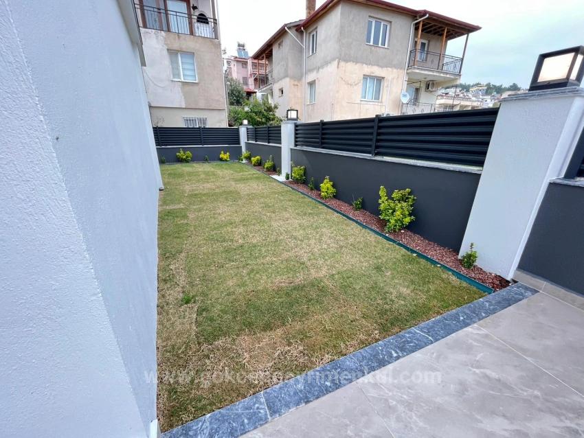 3+1 Villa With Underfloor Heating, 350 Meters From The Sea In Gümüldür Region!!