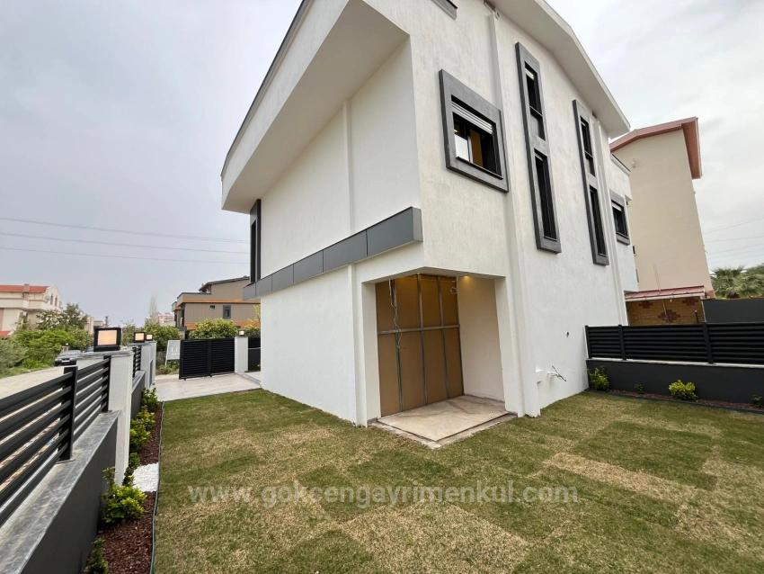 3+1 Villa With Underfloor Heating, 350 Meters From The Sea In Gümüldür Region!!