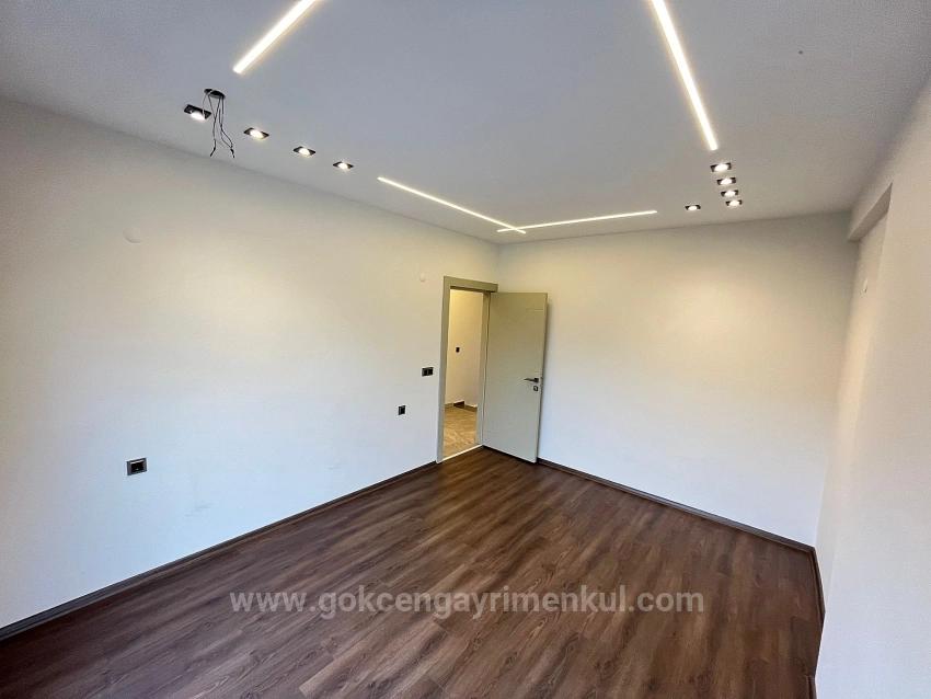 3+1 Villa With Underfloor Heating, 350 Meters From The Sea In Gümüldür Region!!