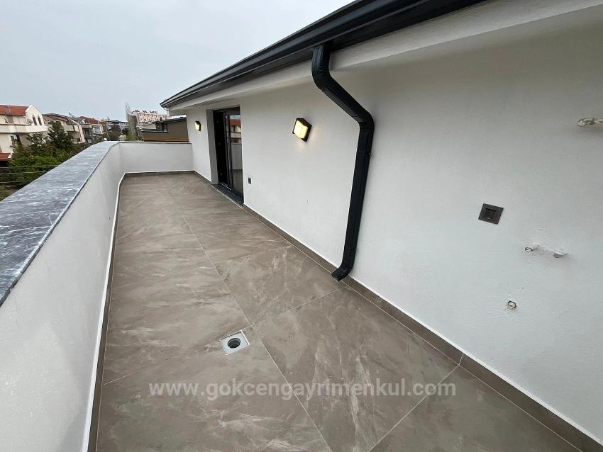 3+1 Villa With Underfloor Heating, 350 Meters From The Sea In Gümüldür Region!!