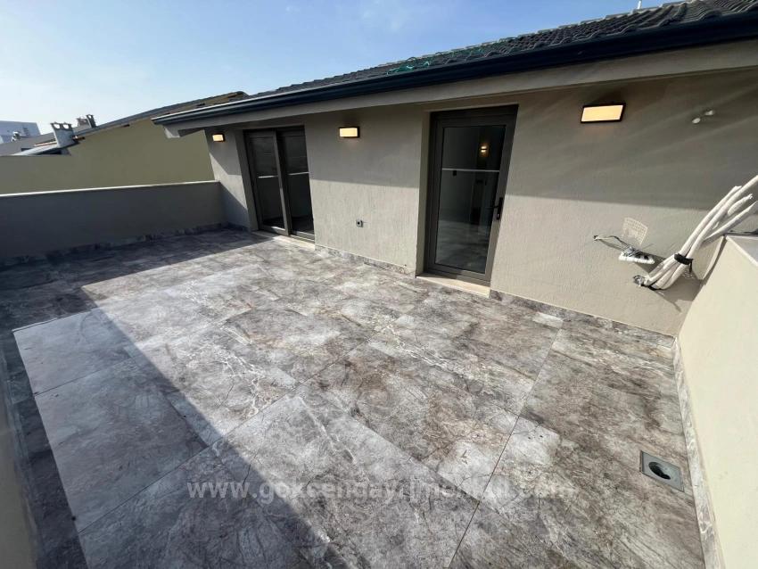 Villa With Garden, Parking, And 3 Bedrooms For Rent In Özdere Gümüldür Area, 400 Meters From The Sea!