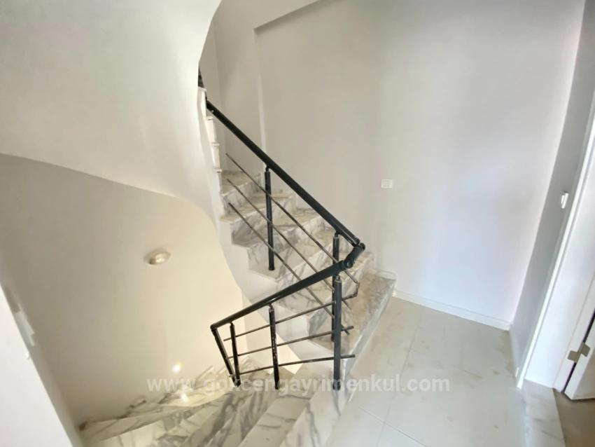 2+1 Villa With Occupancy Permit And No Additional Costs For Sale In Payamlı Region Of Seferihisar!!