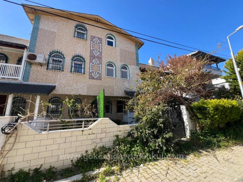 Villa In Özdere Çukuraltı Region, 200 Meters From The Sea!!!