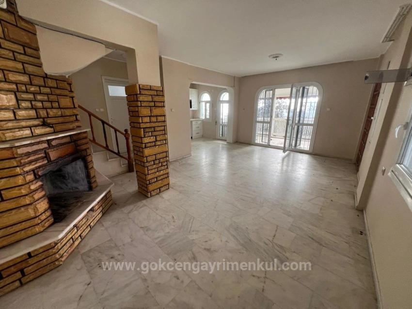 Villa In Özdere Çukuraltı Region, 200 Meters From The Sea!!!