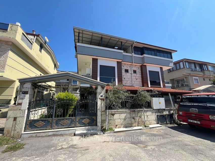 3+1 Bedroom Villa For Sale in Orta Nbh. Menderes Özdere - 200 m²