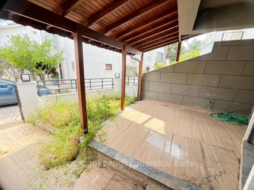 4+1 Villa In Özdere Ortamahalle Center, 50 Meters From The Sea!!!!