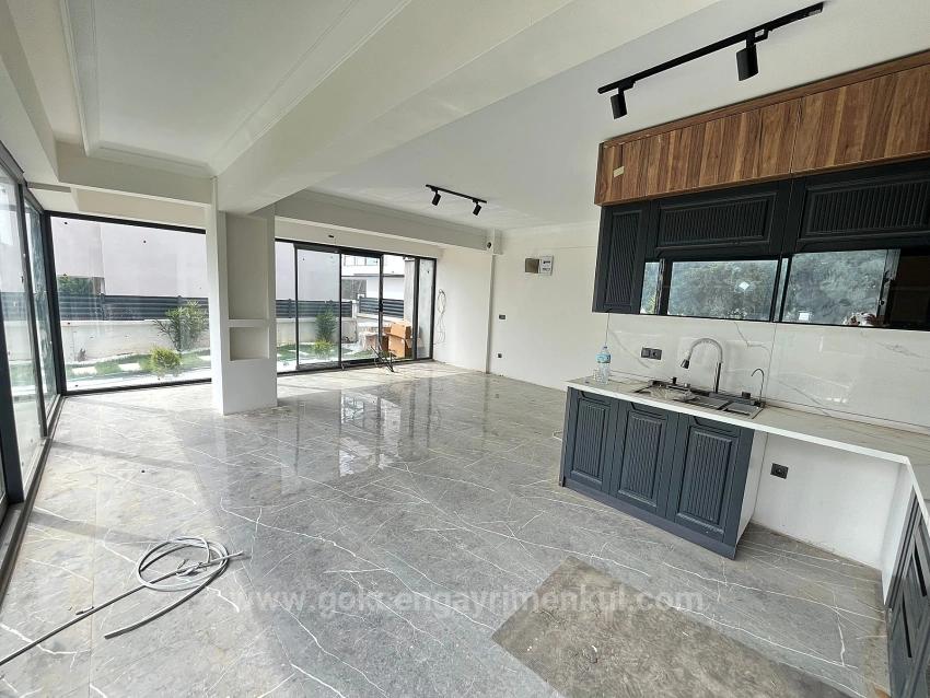 Villa In Özdere Ortamahalle Center, 300 Meters From The Sea!!!!