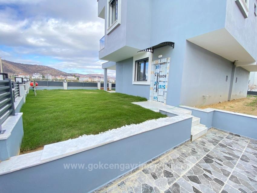 Corner Plot Villa With Large Garden In Seferihisar Cumhuriyet Region!!!!