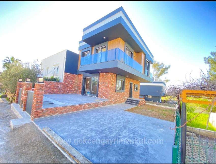 A Spacious, Detached Villa With Smart Systems In The Cumhuriyet Region Of Seferihisar!!!!