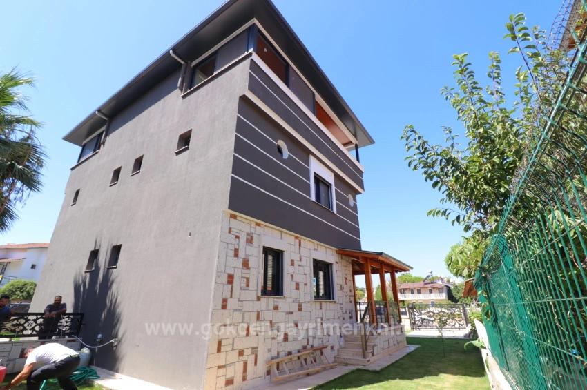 3+1 Villa In Seferihisar Ürkmez Region, 100 Meters From The Sea!!