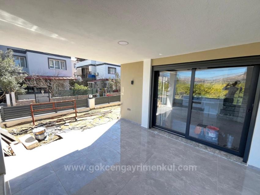 Villa Within Walking Distance Of The Sea In Seferihisar Cumhuriyet Region!!!