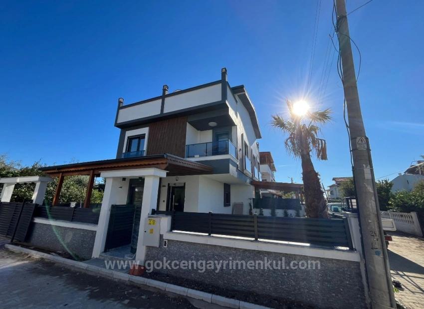 3+1 Corner Villa In Özdere Ortamahalle Center, 50 Meters From The Sea!!!