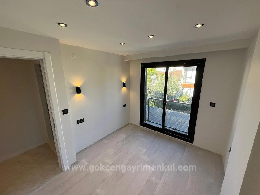 3+1 Corner Villa In Özdere Ortamahalle Center, 50 Meters From The Sea!!!